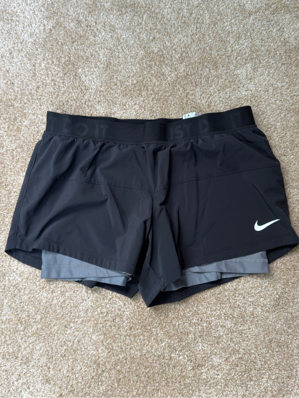Nike Dri-FIT 2-in-1 Running Shorts Black Gray Women’s Large